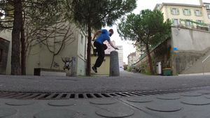 Backwards Split Vault 180
