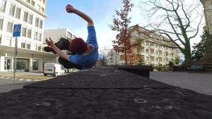 Side Roll Vault Hyper