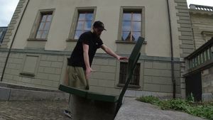 Corner wallspin
