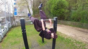 Hook muscle-up